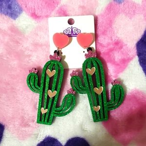 NWT,FACTORY SEALED. OVERSIZED ACRYLIC RHINESTONE PINK💗S CACTUS🌵FASHION EARRING